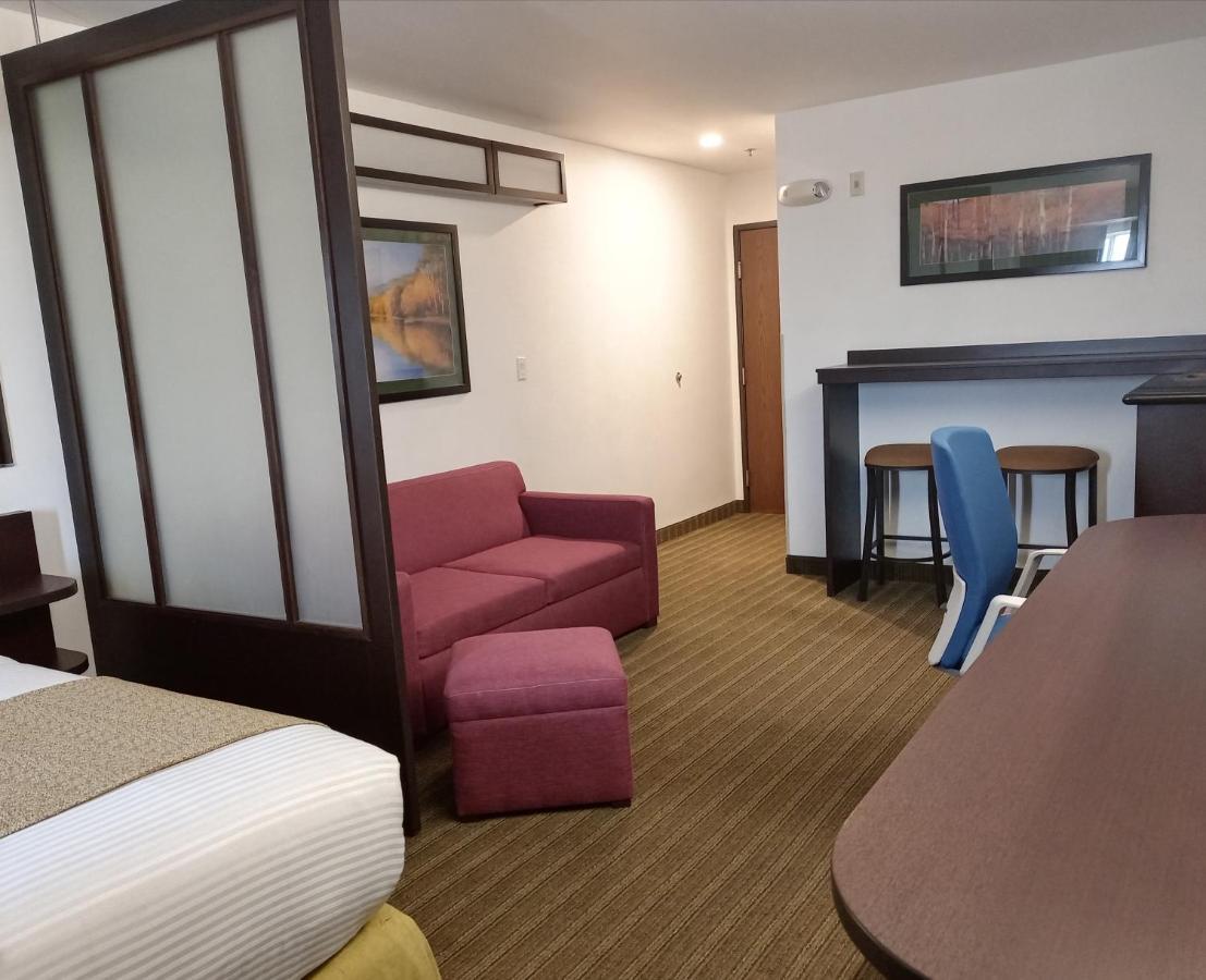 Microtel Inn And Suites By Wyndham Toluca Buitenkant foto