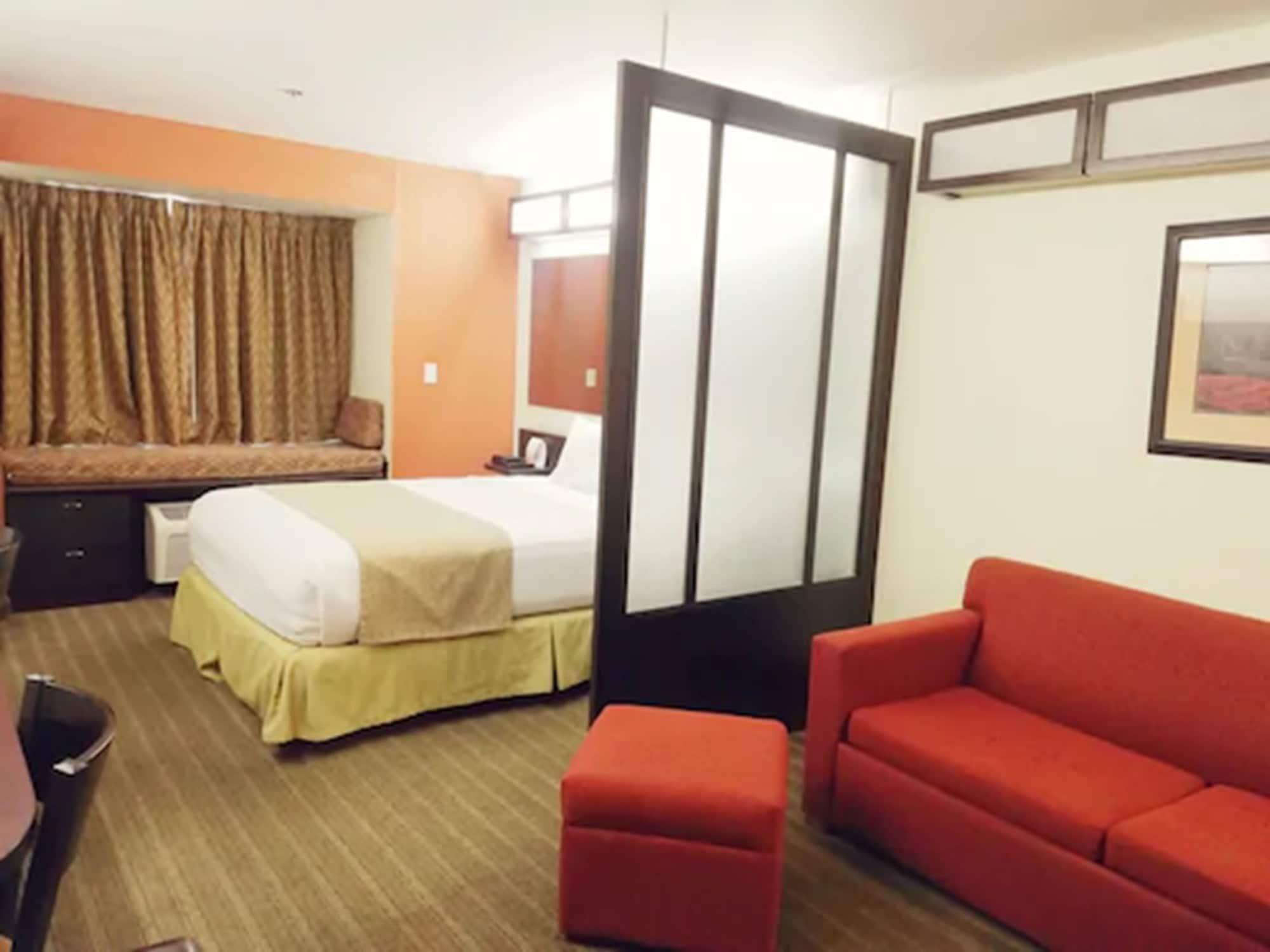Microtel Inn And Suites By Wyndham Toluca Buitenkant foto