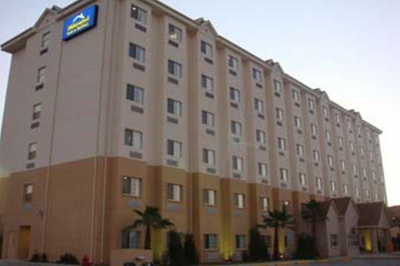 Microtel Inn And Suites By Wyndham Toluca Buitenkant foto
