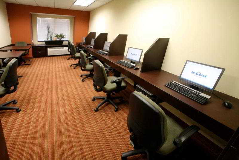 Microtel Inn And Suites By Wyndham Toluca Faciliteiten foto